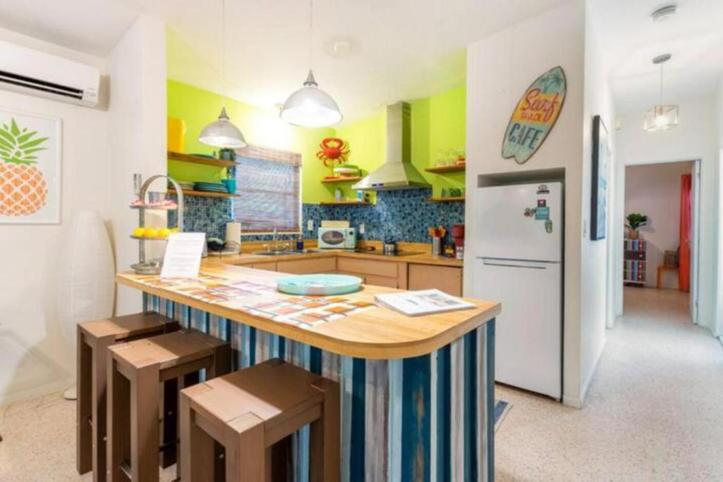 Fantastic Island House 1 Mile To The Beach With Heated Pool Sarasota Ruang foto