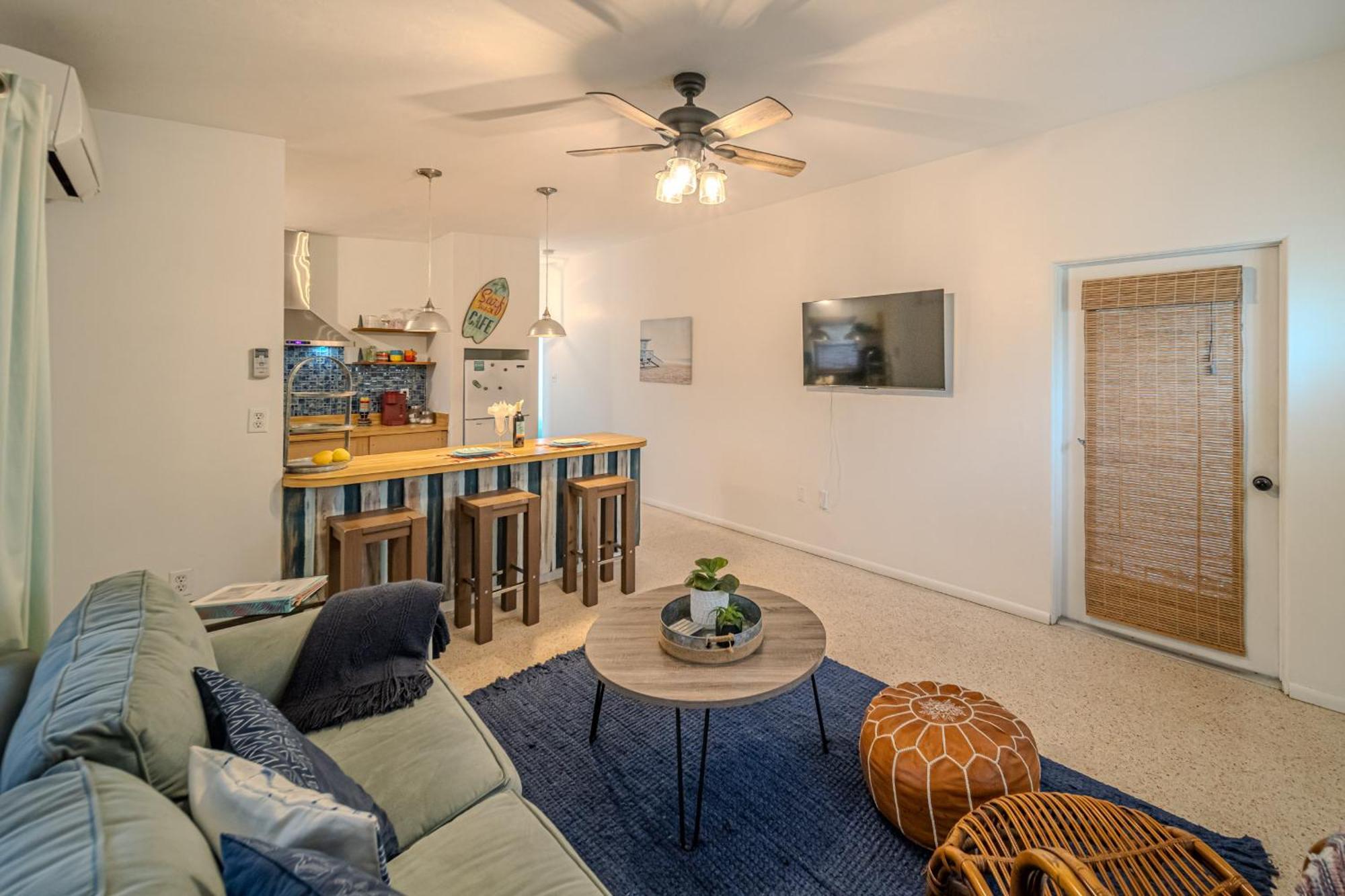 Fantastic Island House 1 Mile To The Beach With Heated Pool Sarasota Bagian luar foto